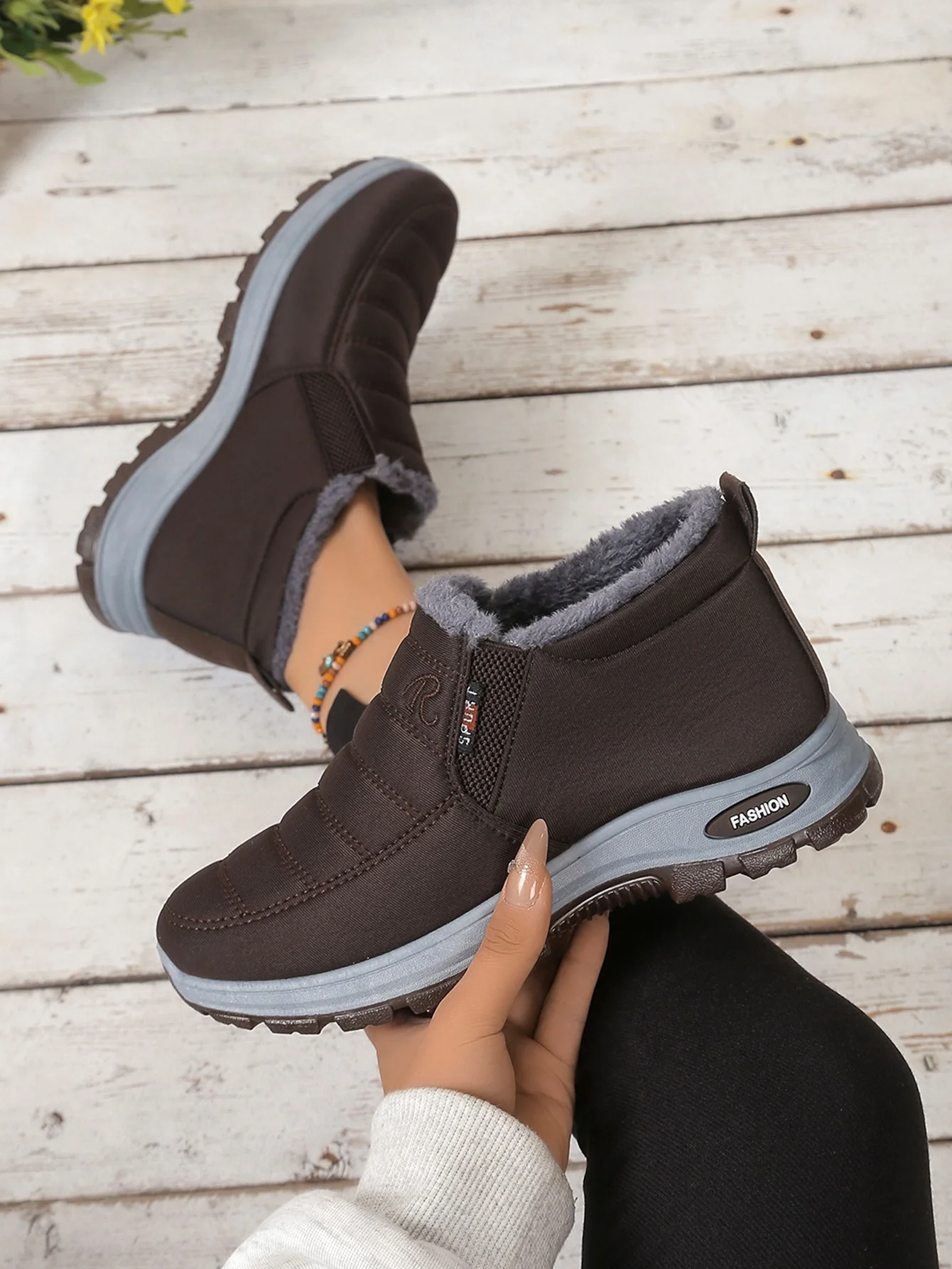Tênis Feminino Forrado em Lã Comfort - Imagem 8