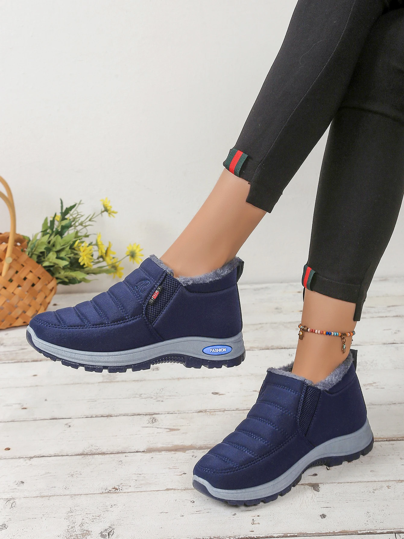 Tênis Feminino Forrado em Lã Comfort - Imagem 7